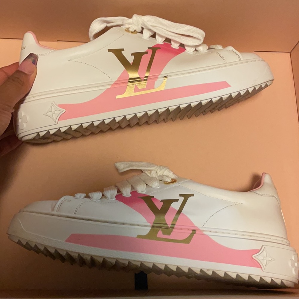 100% Authentic from Louis Vuitton NY last month